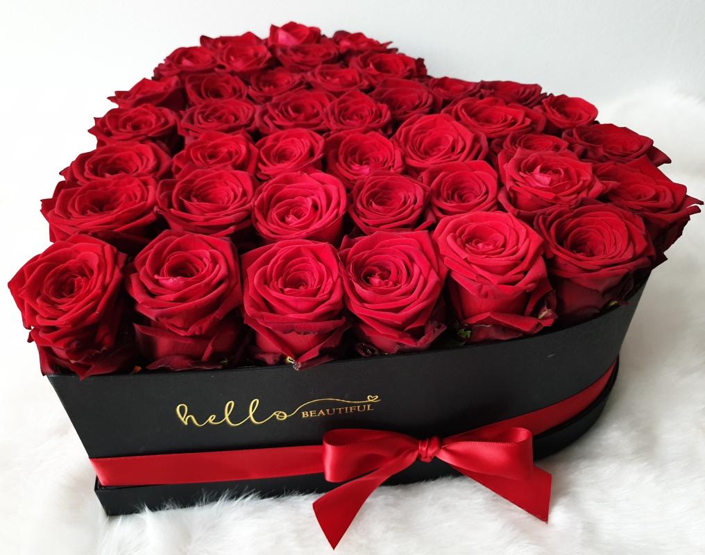 Rosenboxen - Forever Roses mit roten Rosen in Herzform